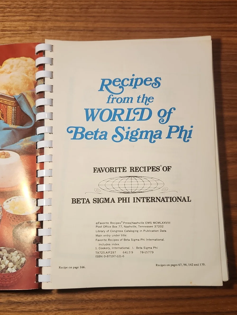 1978 Recipes From the World Beta Sigma Phi Vintage International